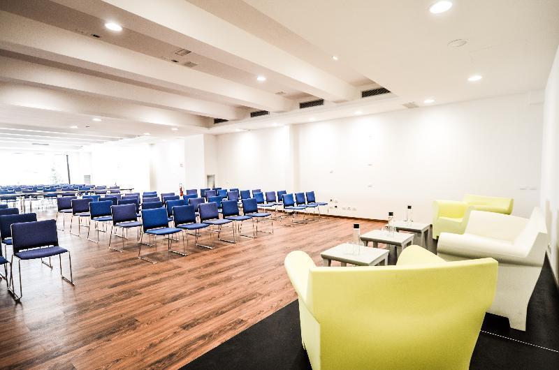 Bb Hotels Smarthotel Milano Linate Сеграте Экстерьер фото
