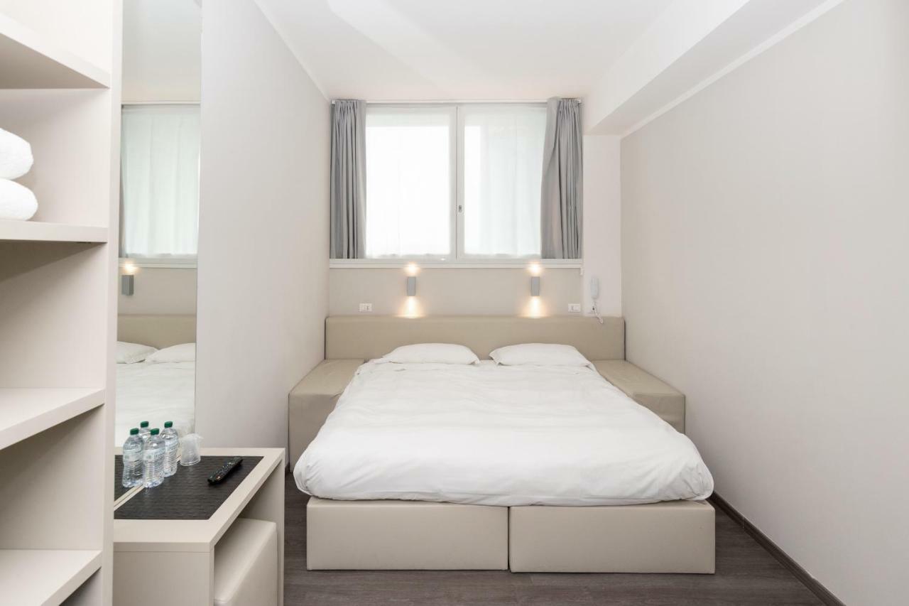 Bb Hotels Smarthotel Milano Linate Сеграте Экстерьер фото