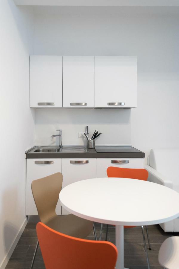 Bb Hotels Smarthotel Milano Linate Сеграте Экстерьер фото